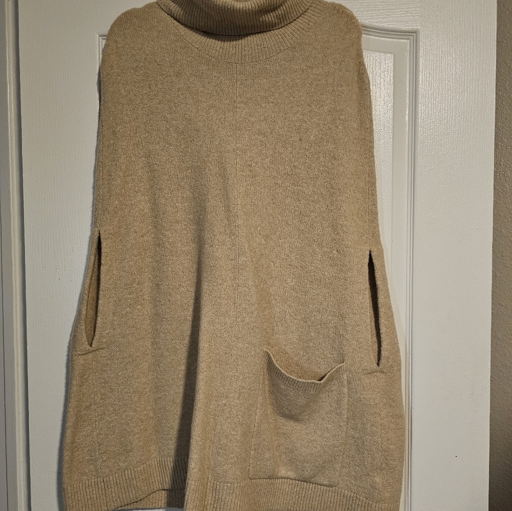 Antonio Melani Luke poncho sweater Large (L) - Picture 4 of 6